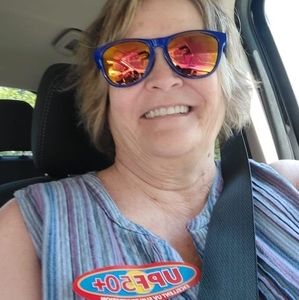 Meet your Posher, Cheri